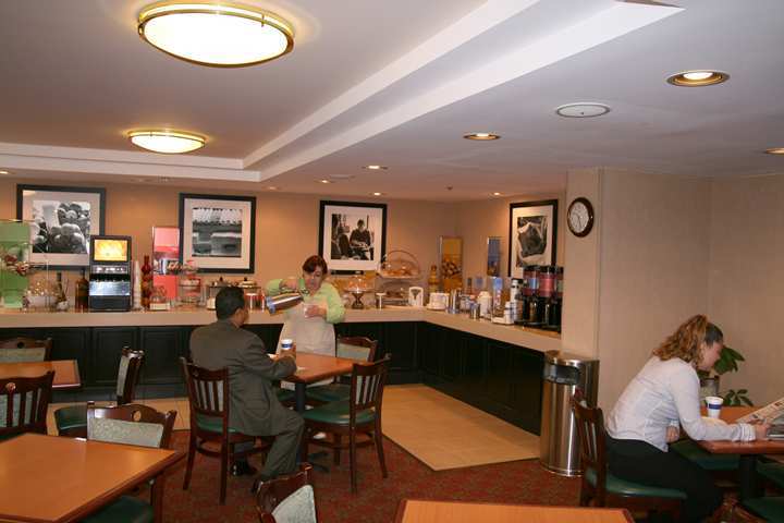 Holiday Inn Express Hartford South - Rocky Hill By Ihg Restoran gambar
